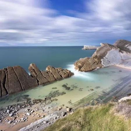 Ciudad De Petra * サンティリャーナ・デル・マル