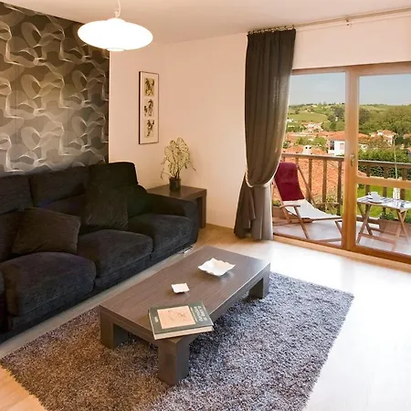 Ciudad De Petra Apartment Santillana del Mar